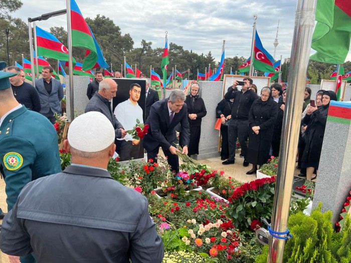 Qaradağda şəhidlərin qəbirləri ziyarət olundu  - FOTOLAR